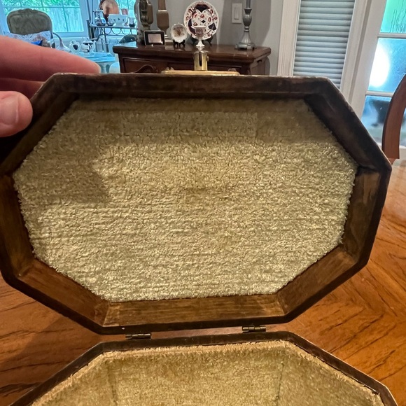 Antique Anton Pieck wooden provincial town graphic flip top purse. Amazing! - Picture 12 of 15